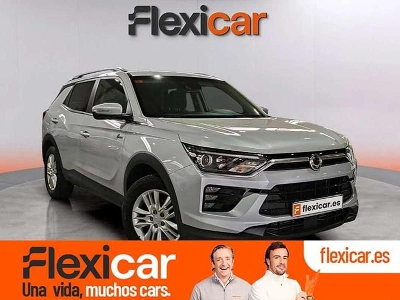 Gris Usado 2020 Ssangyong (KGM) Korando SUV | 17.590 € - Imagen 1/4