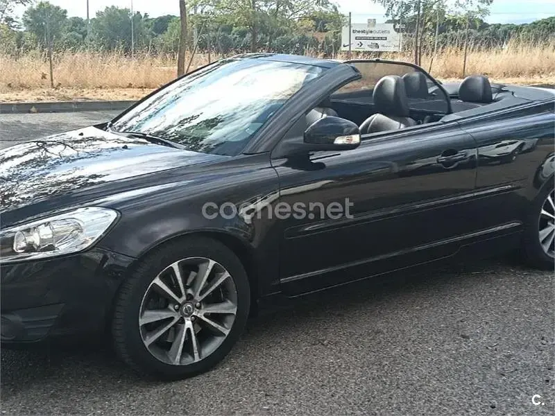 Usado Volvo C70 Momentum 150 CV (110 kW) 2011 Negro Descapotable