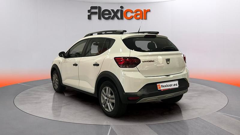 Usado Dacia Sandero Essentiel 101 CV (74 kW) 2021 Blanco Utilitario