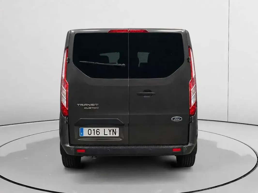 Usado Ford Transit Custom Trend 131 CV (96 kW) 2022 Gris Familiar