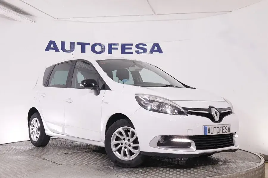Usado Renault Scénic LIMITED 115 CV (84 kW) 2015 Blanco