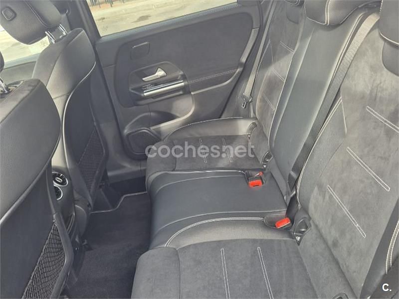 Beige Usado 2021 Mercedes B180 Monovolumen | 24.900 € (Precio justo) - Imagen 1/4