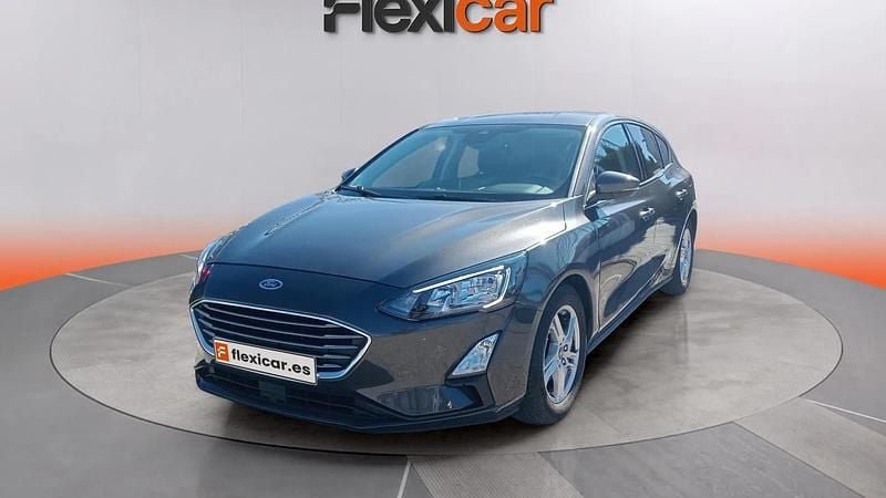 Usado Ford Focus Trend+ 125 CV (91 kW) 2019 Gris Utilitario