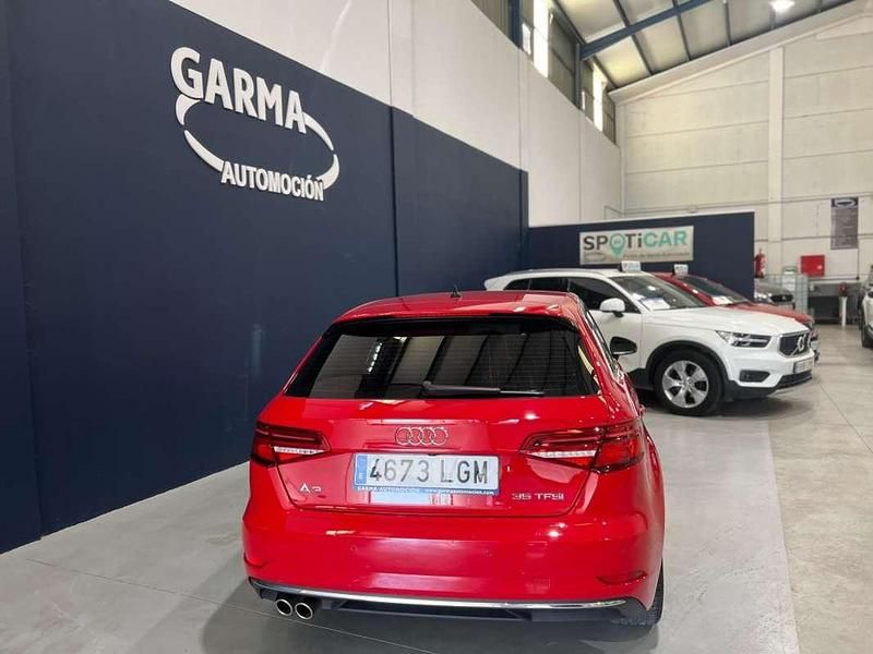 Usado Audi A3 Sportback Design 150 CV (110 kW) 2020 Rojo Utilitario