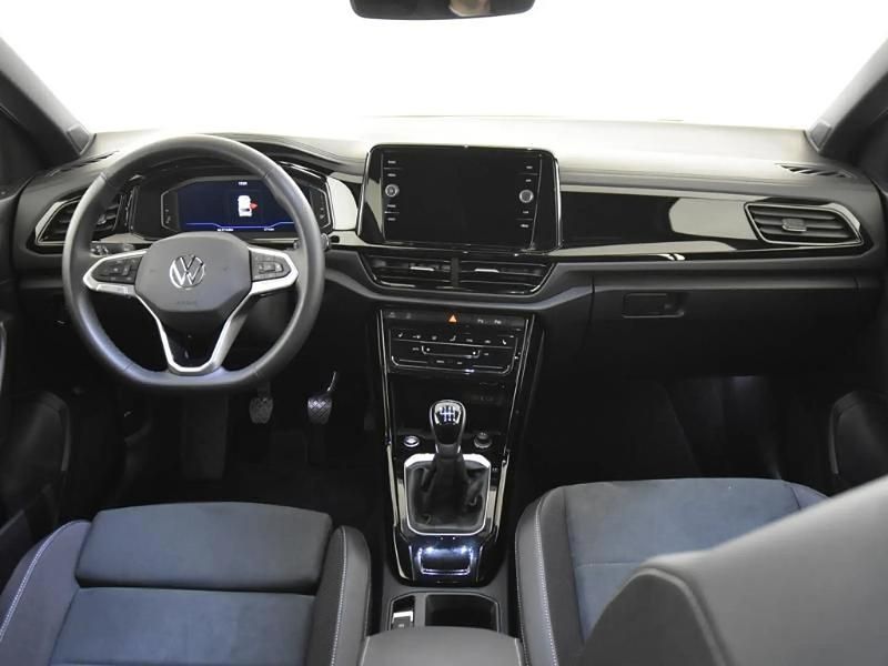 Usado VW T-Roc R-line 150 CV (110 kW) 2025 Gris/plata SUV