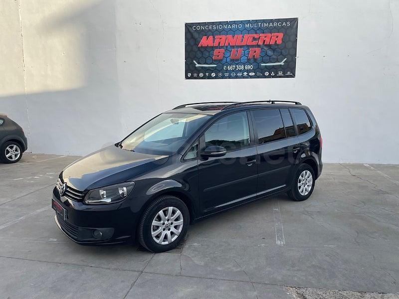 Usado VW Touran Advance 105 CV (77 kW) 2015 Negro Monovolumen