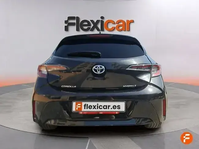 Usado Toyota Corolla Style 122 CV (89 kW) 2021 Negro