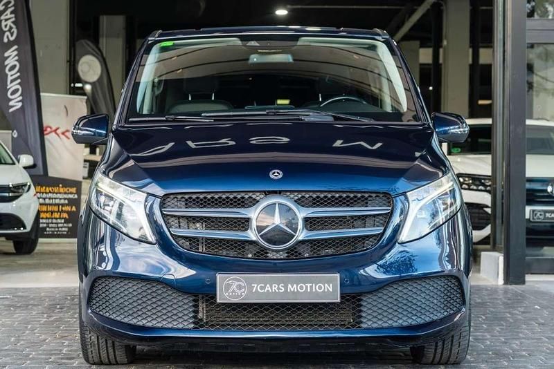Usado Mercedes V300 Avantgarde 239 CV (175 kW) 2021 Azul Monovolumen