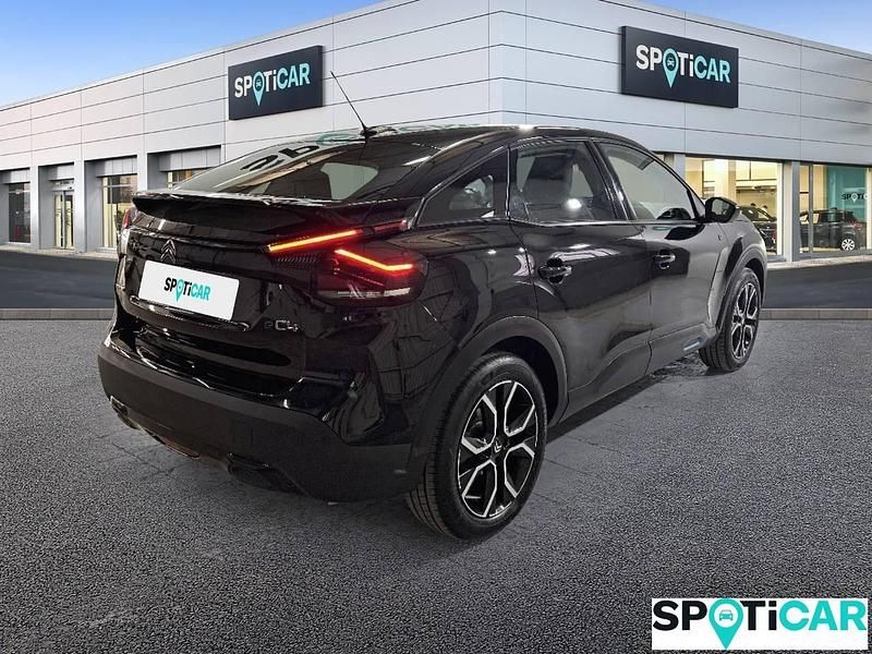 Usado Citroën e-C4 Feel 100 kW (136 CV) 2023 Negro Berlina