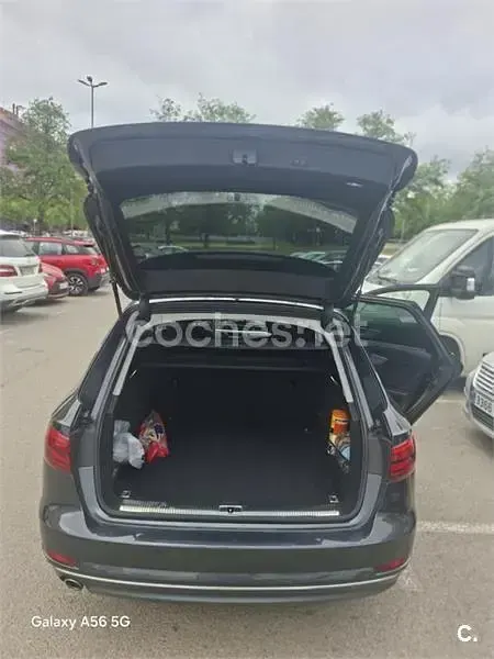 Usado Audi A4 Design 150 CV (110 kW) 2016 Negro Familiar