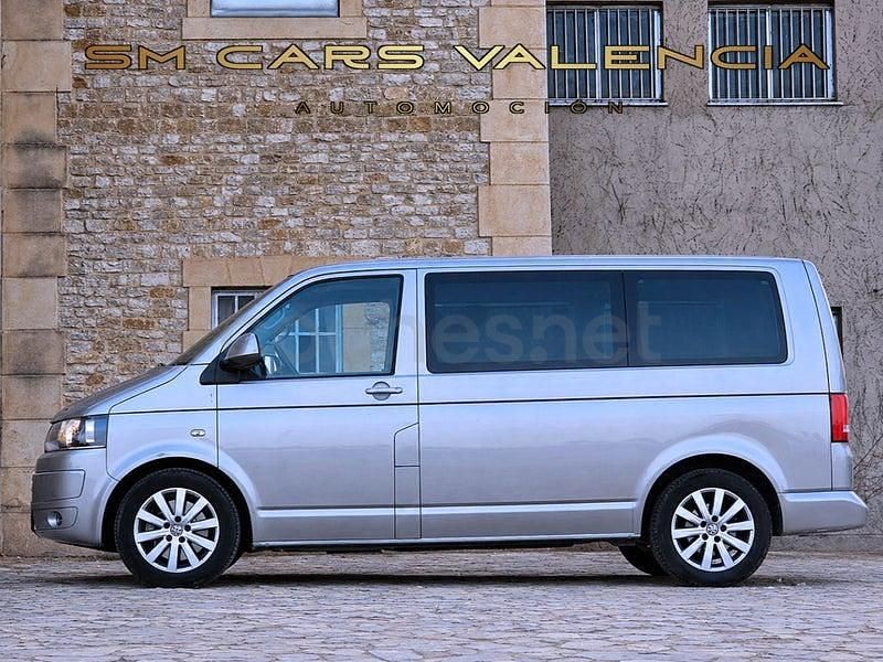 Usado VW Multivan Comfortline 180 CV (132 kW) 2010 Gris / plata Monovolumen