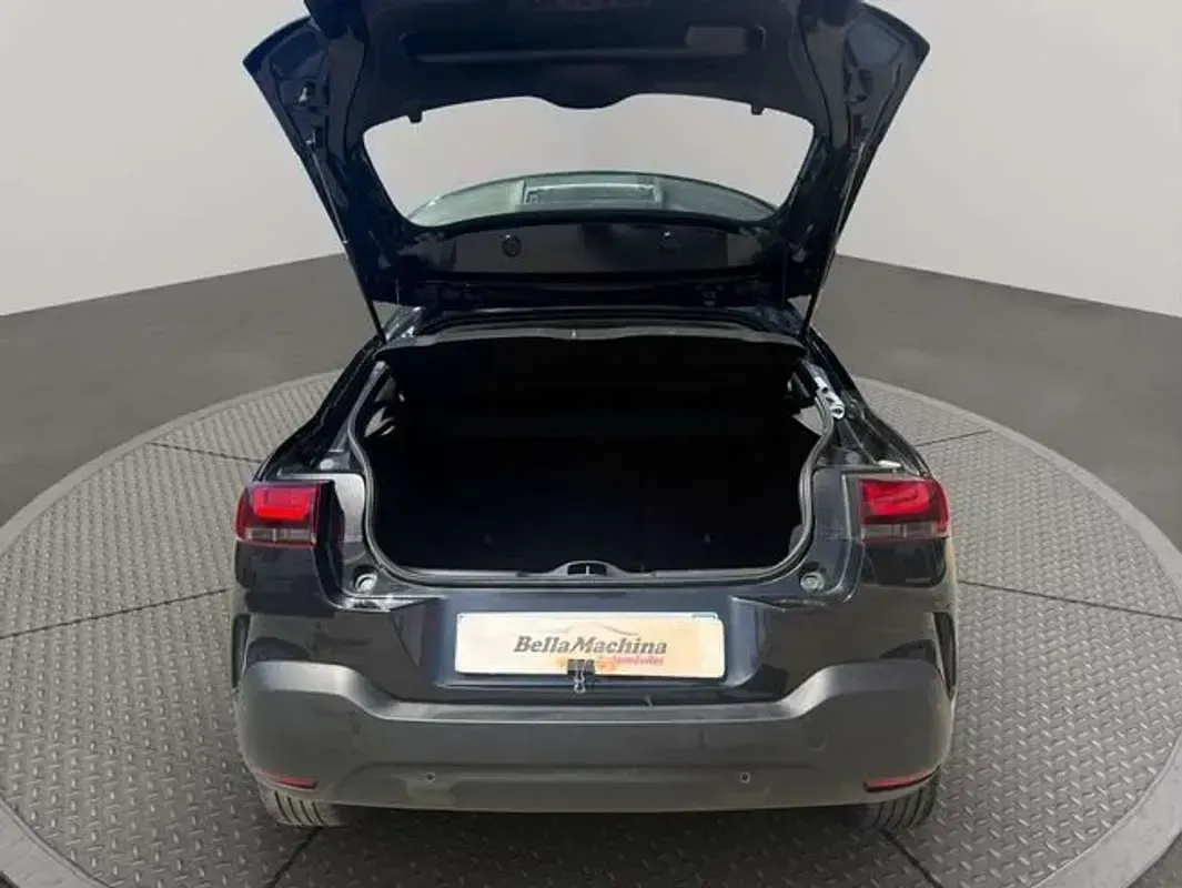 Usado Citroën C4 Cactus Feel 102 CV (75 kW) 2020 Negro Utilitario