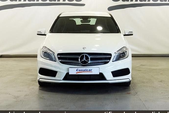 Usado Mercedes A180 Style 109 CV (80 kW) 2014