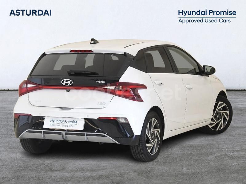 Usado Hyundai i20 100 CV (73 kW) 2025 Blanco Berlina