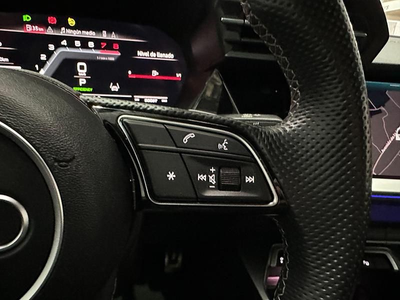 Usado Audi A3 S-Line 310 CV (228 kW) 2023 Amarillo Berlina