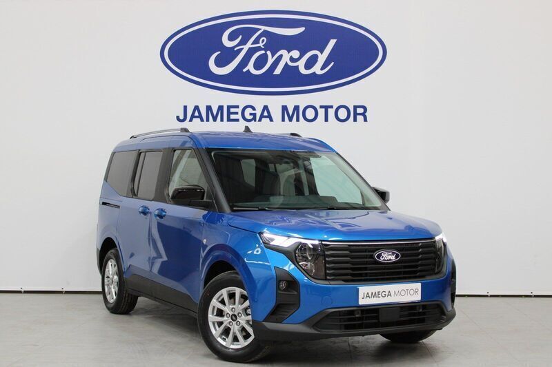 Usado Ford Tourneo Courier Titanium 125 CV (91 kW) 2024 Gris Monovolumen
