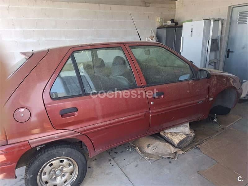 Brugt Citroën Saxo 58 HK (42 kW) 2000 Rød Hatchback