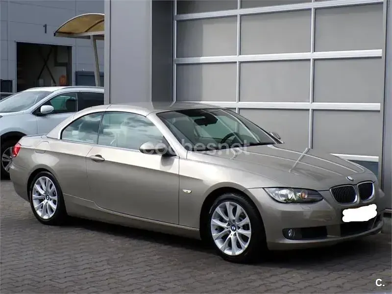 Usado BMW 325 Cabriolet Performance 218 CV (160 kW) 2008 Beige Descapotable