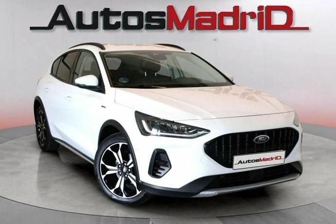 Używany Ford Focus Active 156 KM (114 kW) 2022 Biały Sedan/Limuzyna