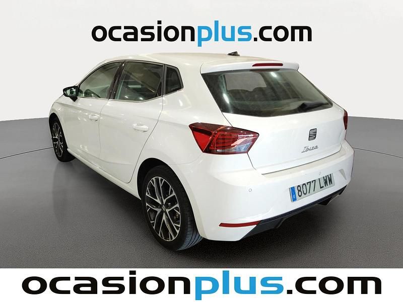 Usado Seat Ibiza XCELLENCE 110 CV (80 kW) 2022 Blanco Berlina