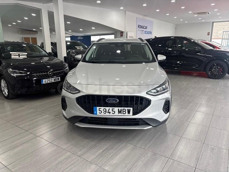 Usado Ford Focus Active 155 CV (114 kW) 2022 Gris / plata Berlina
