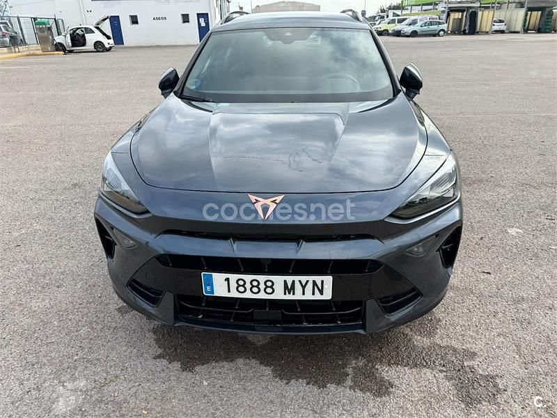 Usado Cupra Formentor 150 CV (110 kW) 2025 Gris / plata SUV