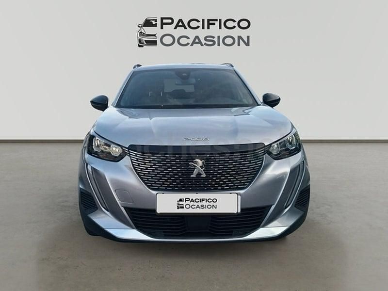 Usado Peugeot 2008 Allure 130 CV (95 kW) 2023 Gris / plata SUV