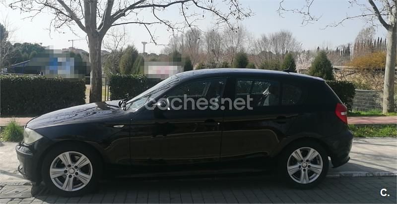 Usado BMW 118 122 CV (89 kW) 2008 Negro Utilitario
