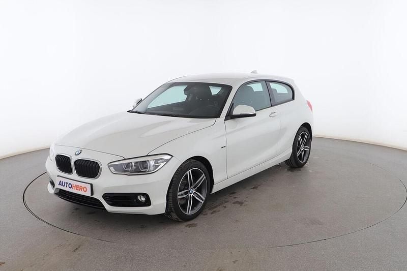 Blanco Usado 2015 BMW 120 Sport Line Utilitario | 17.199 € (Precio justo) - Imagen 1/3