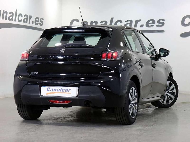 Usado Peugeot 208 Active 102 CV (75 kW) 2020 Negro Utilitario