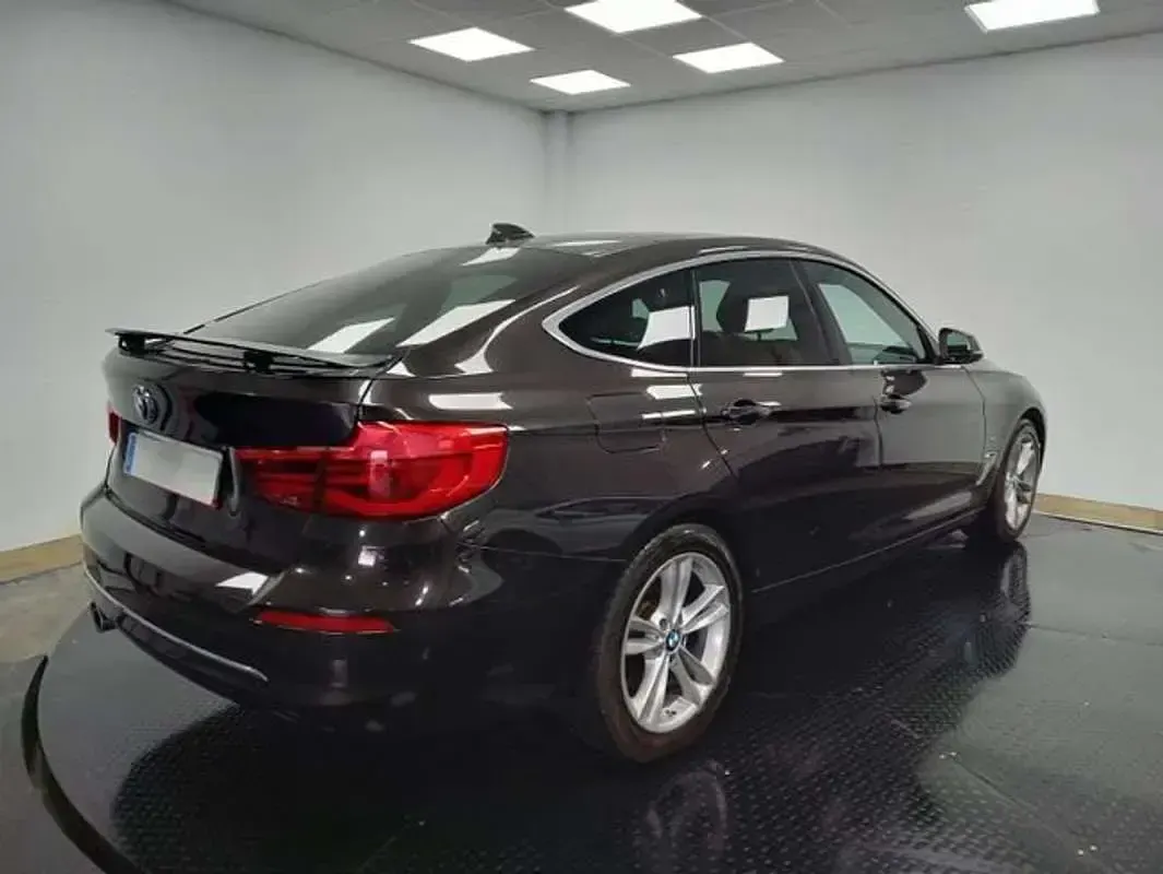 Usado BMW 330 258 CV (189 kW) 2018 Gris Berlina