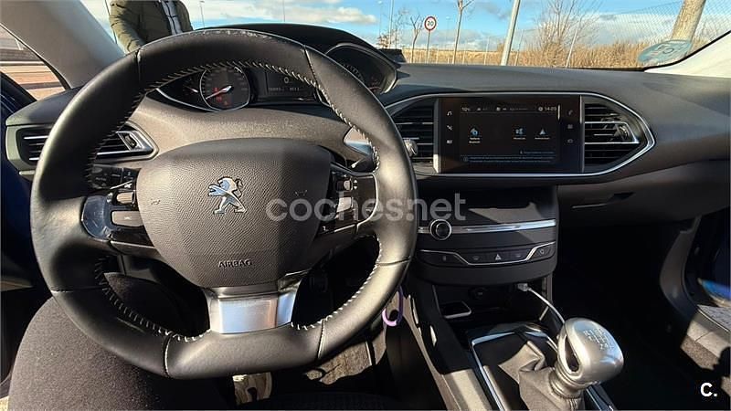 Usado Peugeot 308 Business-Line 130 CV (95 kW) 2018 Azul Berlina