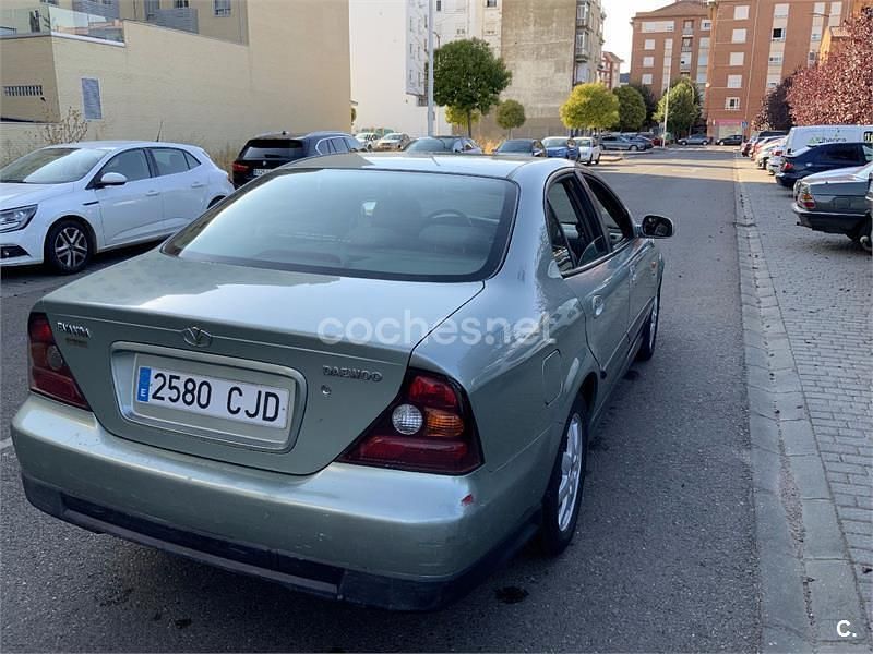Usado Chevrolet Evanda CDX 131 CV (96 kW) 2003 Verde Berlina