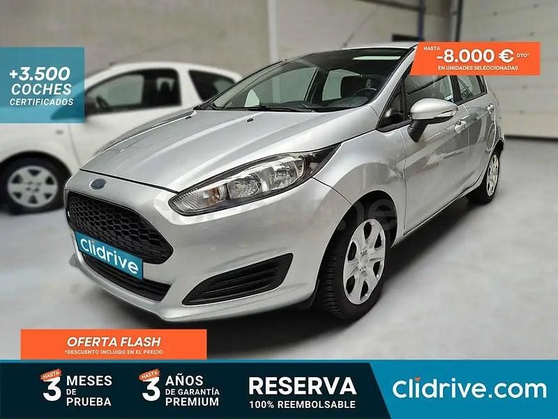 Gris / plata Usado 2014 Ford Fiesta Trend Utilitario | 5990 € (Precio justo) - Imagen 1/3
