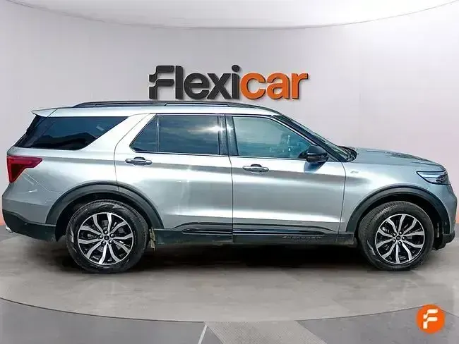 Usado Ford Explorer ST-Line 450 CV (330 kW) 2021 Gris SUV