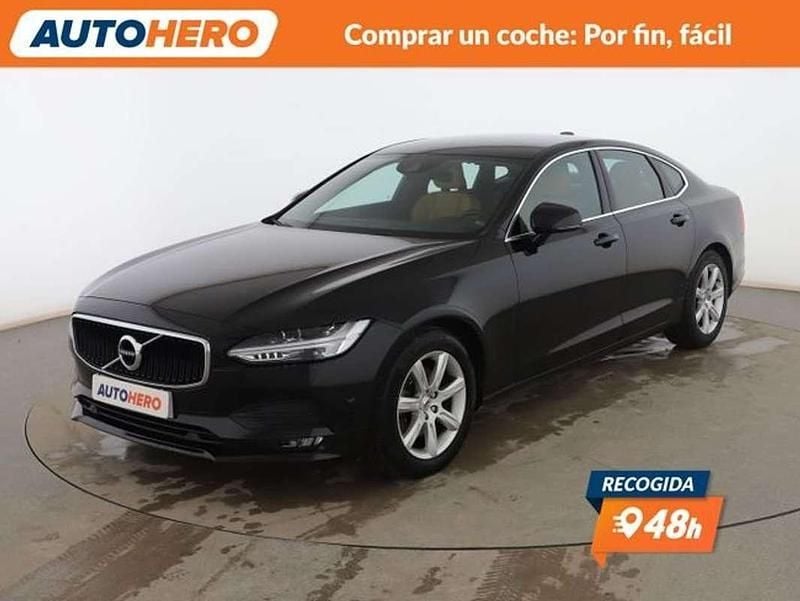 Usado Volvo S90 Momentum 190 CV (139 kW) 2018 Negro Berlina