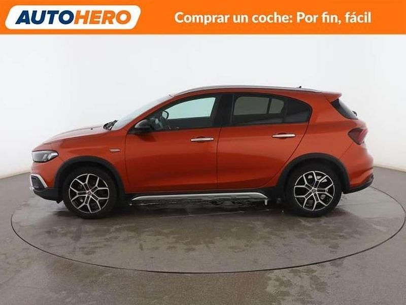Usado Fiat Tipo Cross 99 CV (72 kW) 2021 Naranja Utilitario