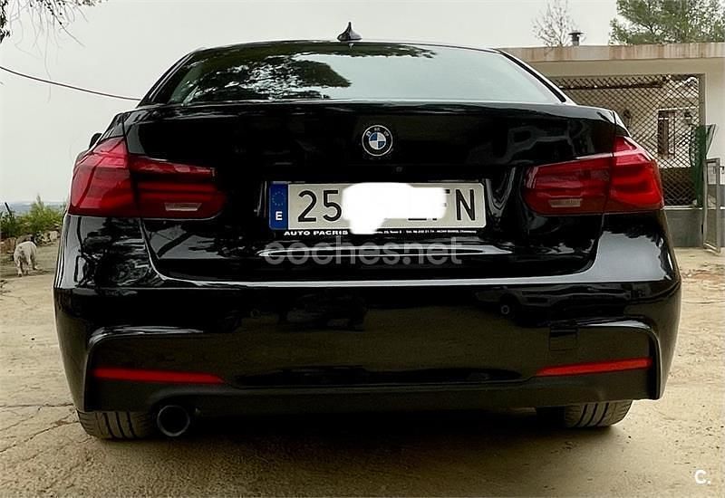 Usado BMW 318 150 CV (110 kW) 2018 Negro Berlina