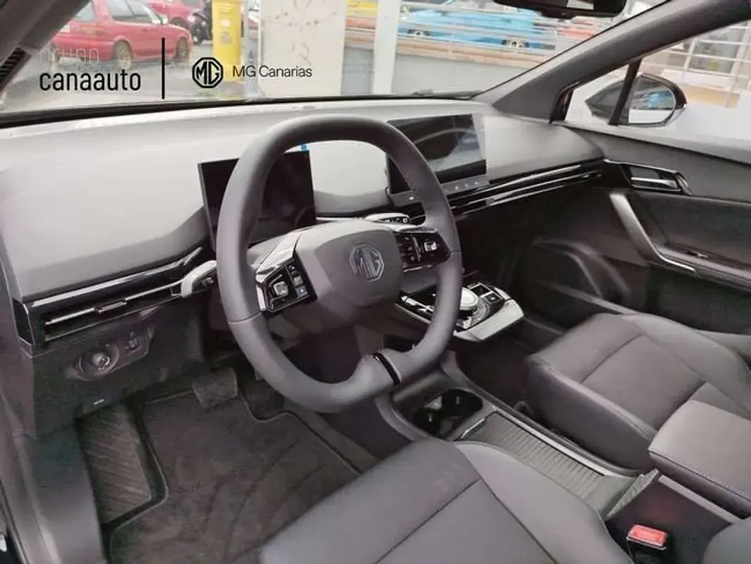 Usado MG MG4 EV Luxury 150 kW (204 CV) 2025 Negro Utilitario