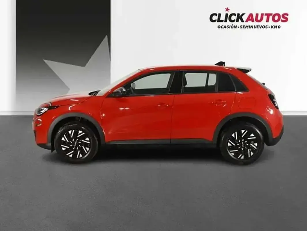 Usado Fiat 600 Pop 110 CV (80 kW) 2025 Rojo SUV