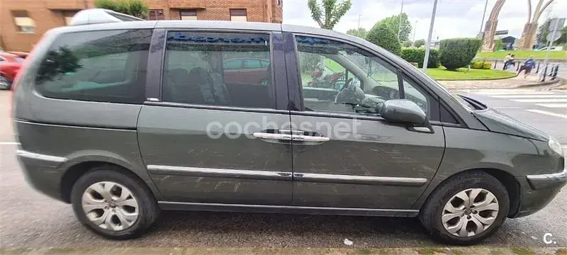 Usado Citroën C8 Exclusive 173 CV (127 kW) 2009 Verde Monovolumen