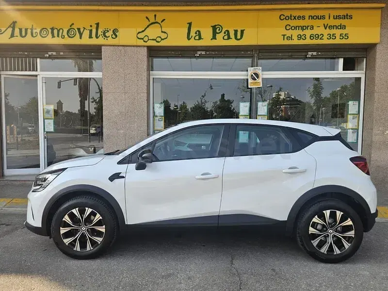 Usado Renault Captur Equilibre 100 CV (73 kW) 2023 Blanco SUV