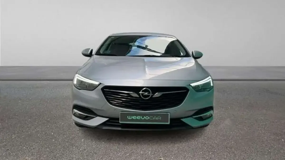 Usado Opel Insignia 136 CV (100 kW) 2018 Gris Berlina