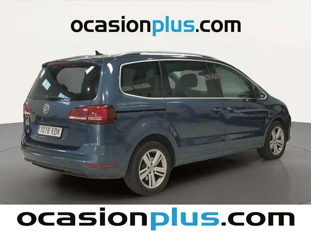 Usado VW Sharan Advance 150 CV (110 kW) 2017 Azul Monovolumen