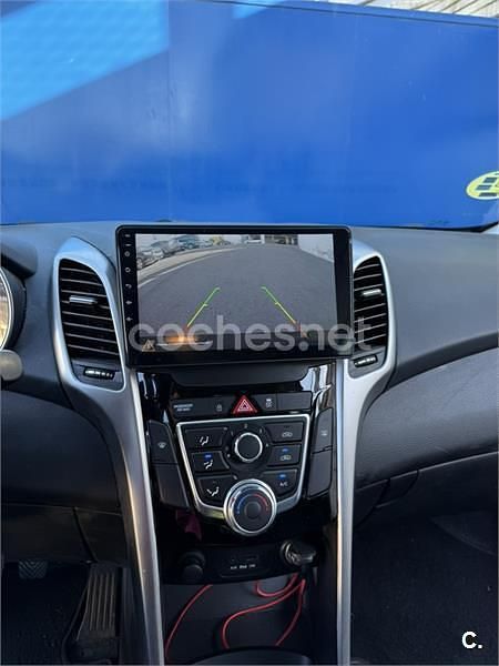 Usado Hyundai i30 90 CV (66 kW) 2012 Gris / plata Berlina