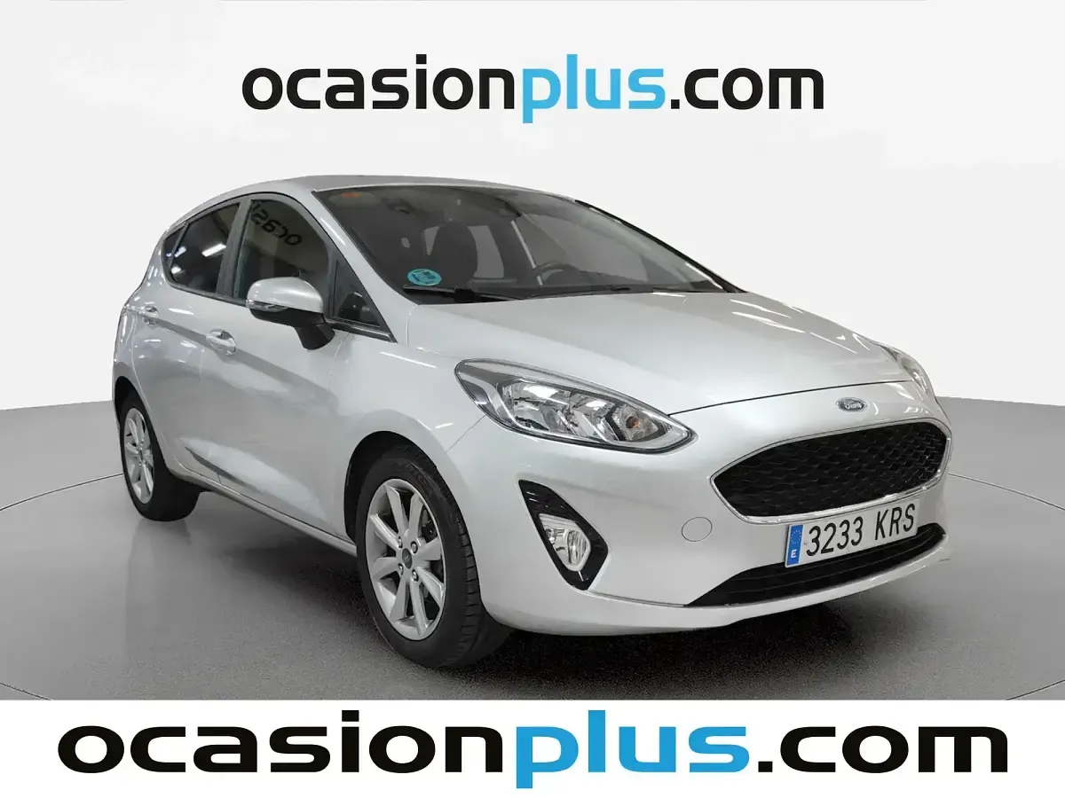 Usado Ford Fiesta Trend+ 100 CV (73 kW) 2018 Gris Utilitario