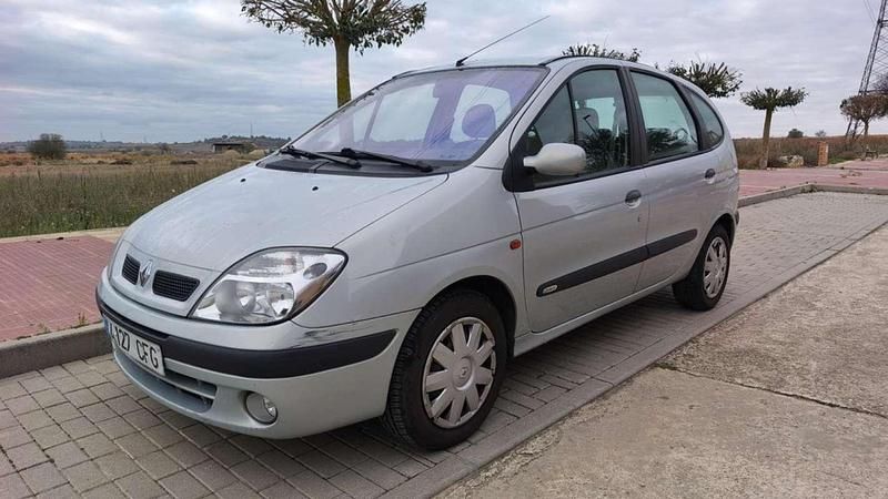 Gris Usado 2003 Renault Scénic II Dynamique Monovolumen | 1600 € (Super precio) - Imagen 1/4
