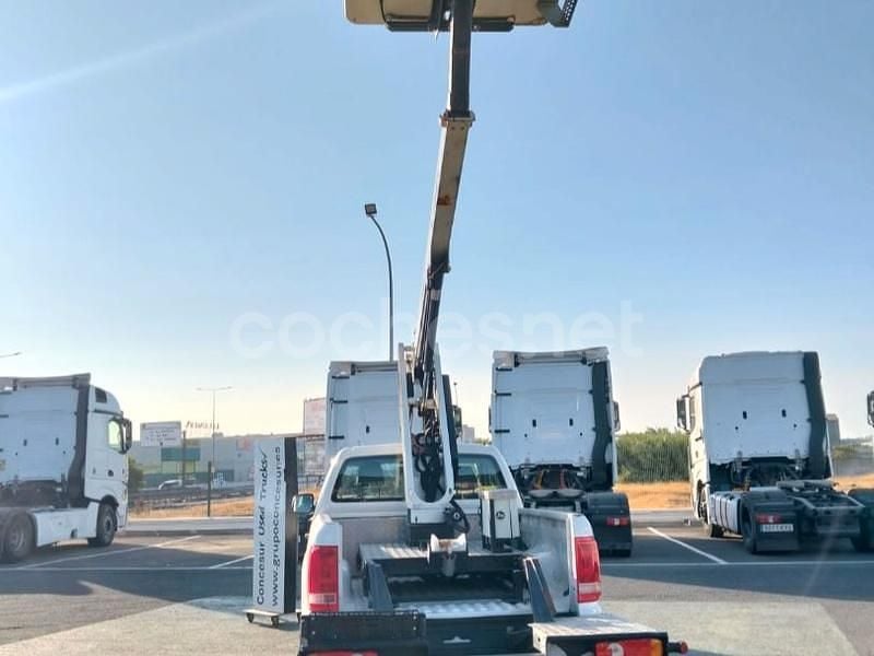 Usado VW Amarok 140 CV (102 kW) 2015 Blanco Pickup/Camioneta