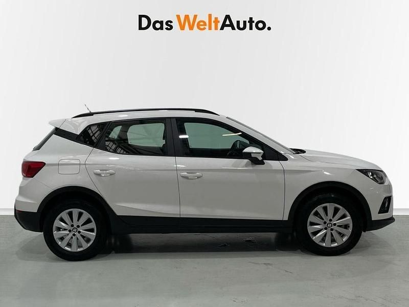 Usado Seat Arona Style 110 CV (80 kW) 2021 Blanco SUV