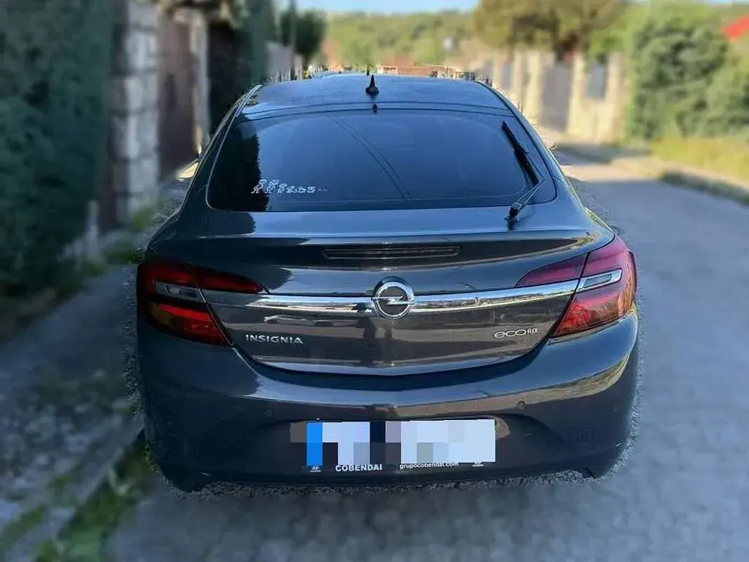 Usado Opel Insignia Excellence 140 CV (102 kW) 2015 Gris Berlina